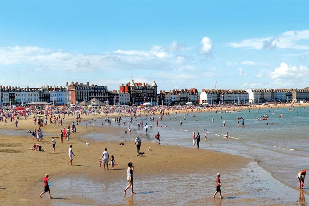 Beautiful 2 Bed Apartment Just Steps To The Beach Weymouth Exterior foto